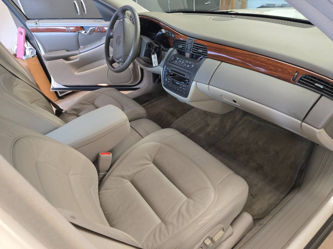 2002 Cadillac DeVille 93