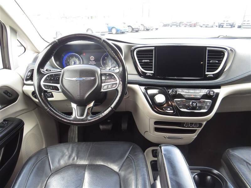 2021 Chrysler Pacifica Touring L