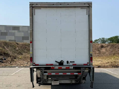 2020 Hino 268A