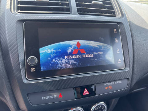 2019 Mitsubishi Outlander Sport LE