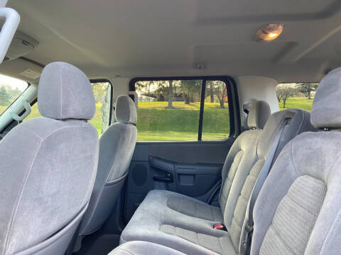 2005 Ford Explorer XLT