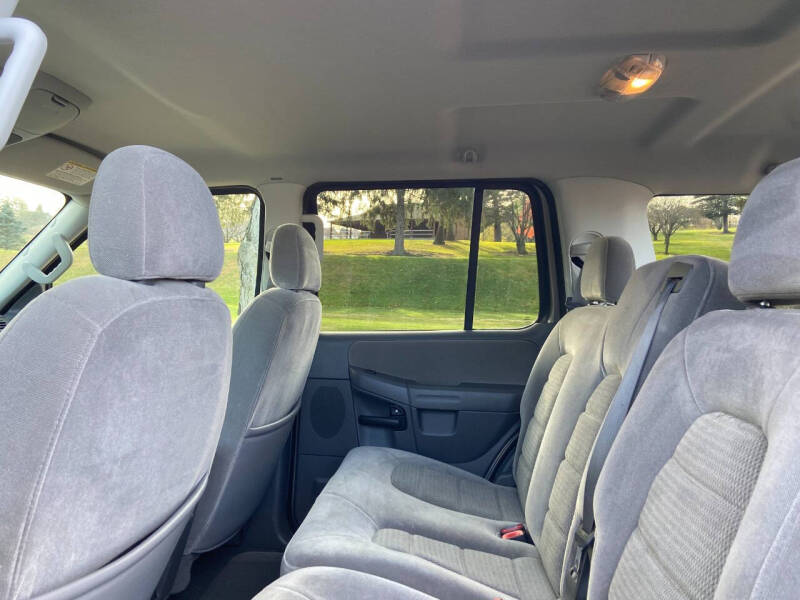 2005 Ford Explorer XLT