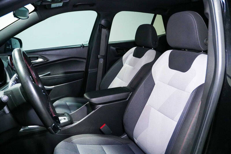 2025 Chevrolet Trax RS