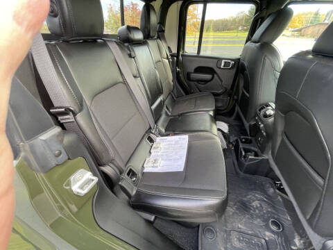 2023 Jeep Gladiator Sport