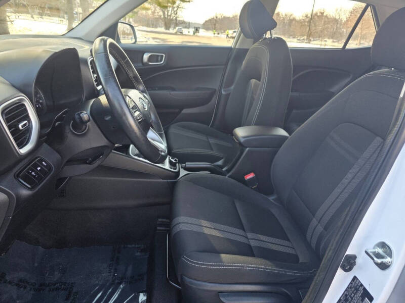 2021 Hyundai Venue SEL