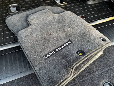 2018 Toyota Land Cruiser