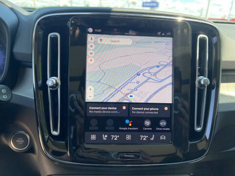 2026 Volvo XC40 B5 Core