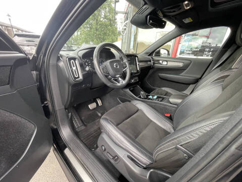 2019 Volvo XC40 T5 R-Design