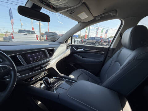 2021 Buick Enclave Essence