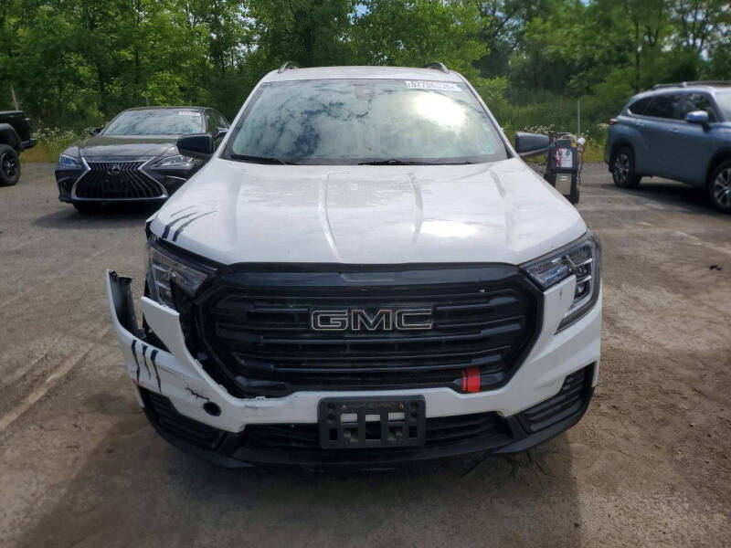 2022 GMC Terrain SLE