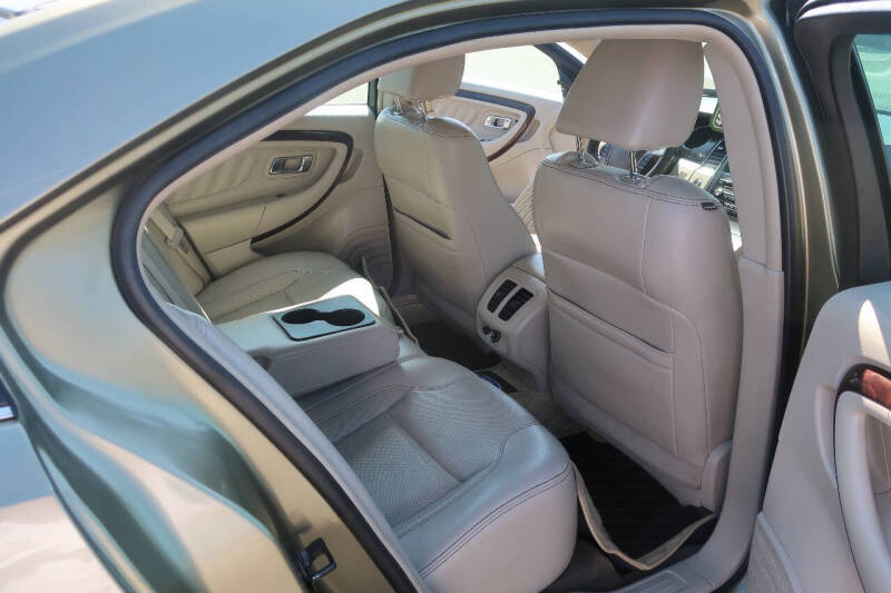 2012 Ford Taurus Limited