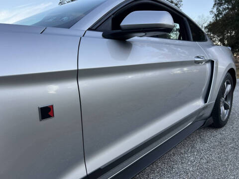 2015 Ford Mustang V6