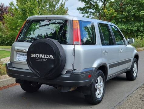 2000 Honda CR-V for sale at CLEAR CHOICE AUTOMOTIVE in Milwaukie OR