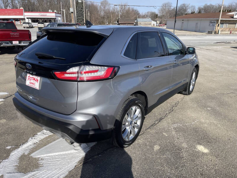 2022 Ford Edge Titanium