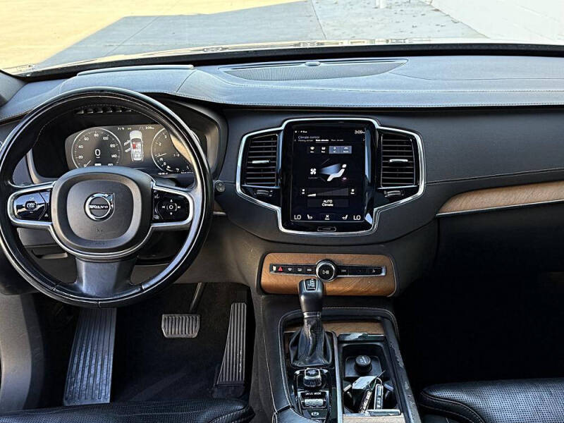 2018 Volvo XC90 T6 Inscription