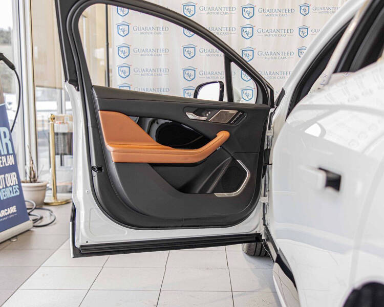 2022 Jaguar I-PACE EV400 HSE