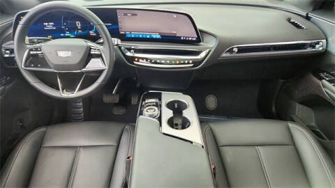 2024 Cadillac LYRIQ Tech