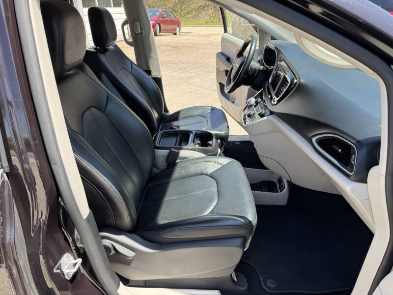 2019 Chrysler Pacifica Touring L