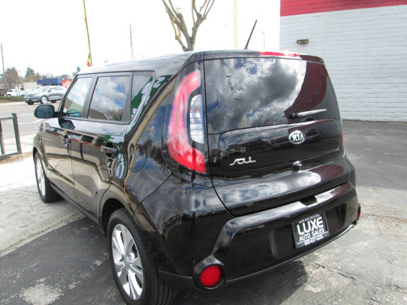 2016 Kia Soul +
