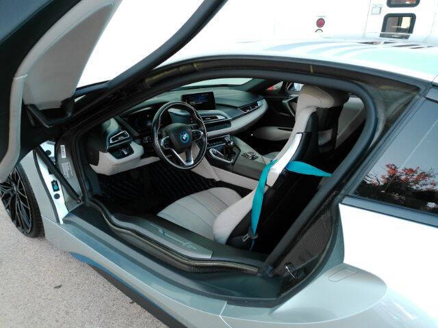 2015 BMW i8