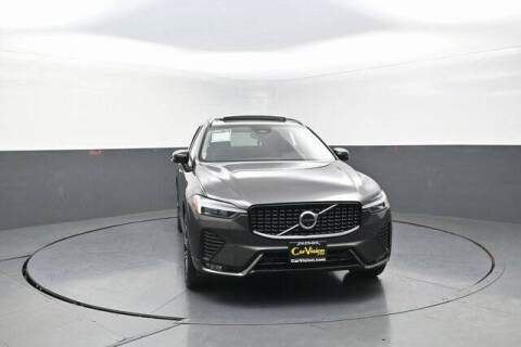 2023 Volvo XC60 B5 Plus Dark Theme