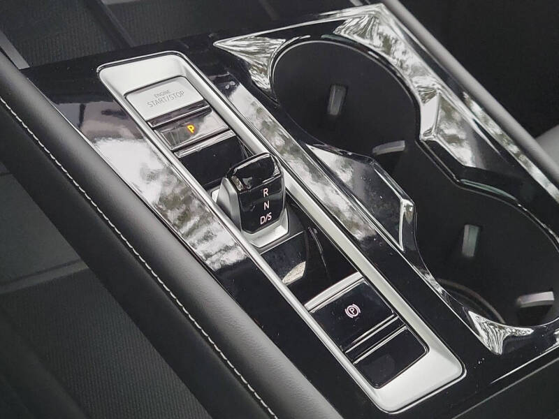 2024 Volkswagen Atlas Cross Sport SE