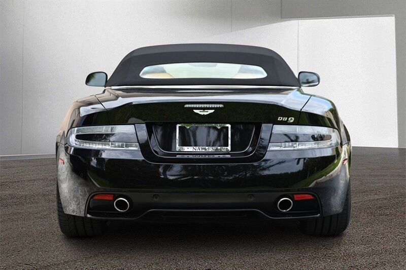 2015 Aston Martin DB9 8