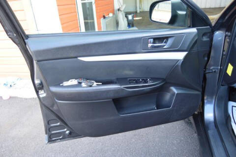 2010 Subaru Outback 2.5i Premium