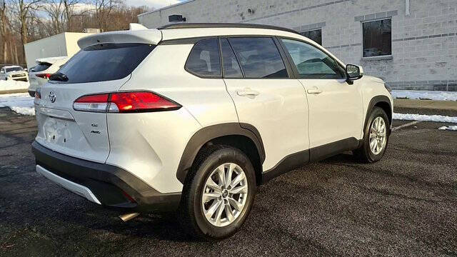 2022 Toyota Corolla Cross LE