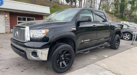 2011 Toyota Tundra for sale at North Knox Auto LLC in Knoxville TN