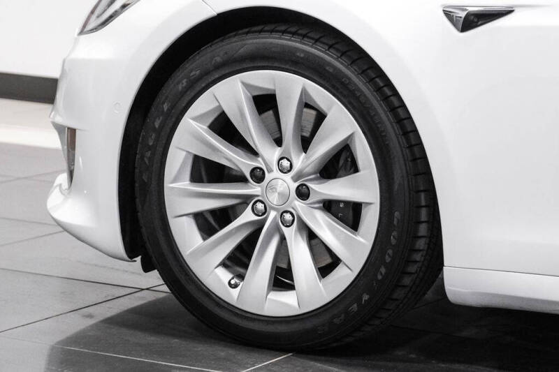 2017 Tesla Model S 90D
