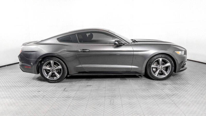2015 Ford Mustang V6