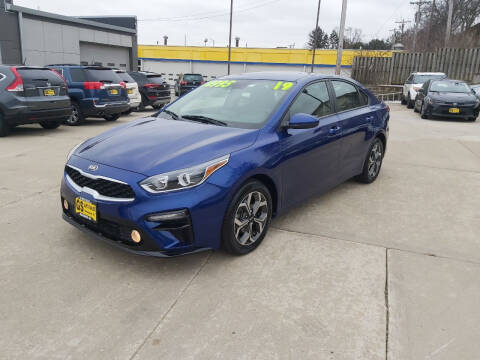 2019 Kia Forte for sale at GS AUTO SALES INC in Milwaukee WI