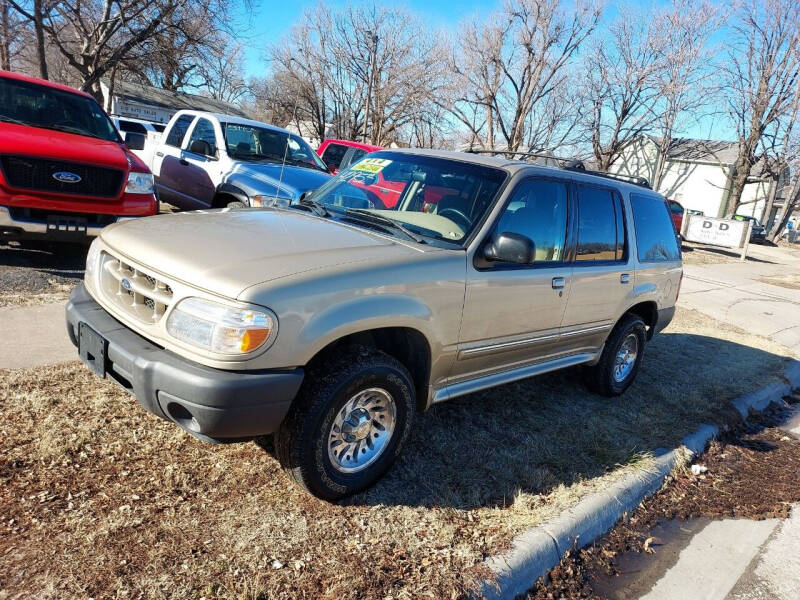 2000 Ford Explorer for sale at D and D Auto Sales in Topeka KS