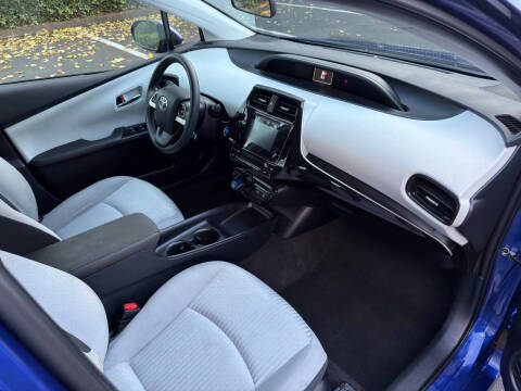 2016 Toyota Prius Two