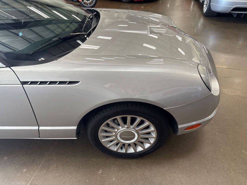 2004 Ford Thunderbird Deluxe