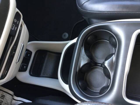 2017 Chrysler Pacifica Touring-L Plus