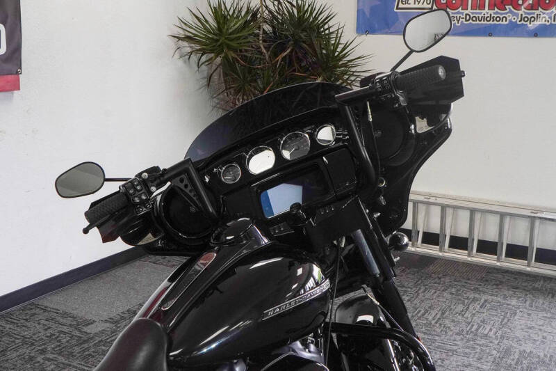 2019 Harley-Davidson Street Glide Special