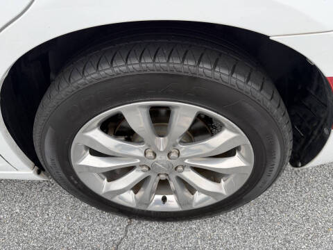 2019 Chrysler 300 Limited