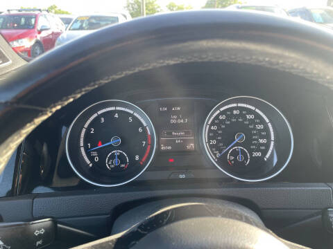 2016 Volkswagen Golf R 4Motion