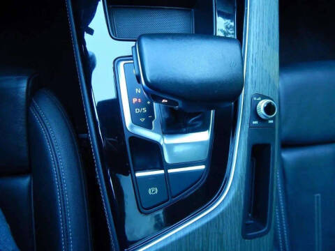 2022 Audi A4 quattro S line Prem Plus 45 TFSI