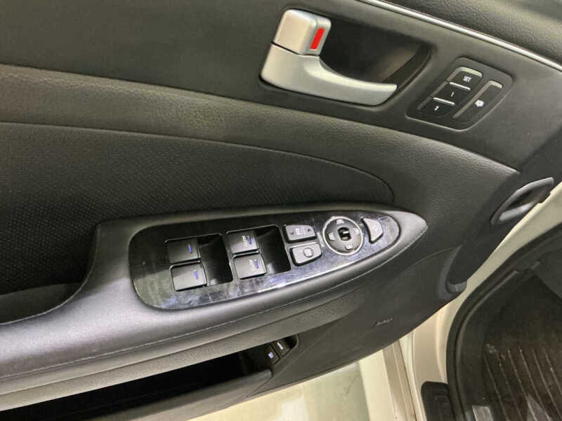 2013 Hyundai Genesis 3.8L