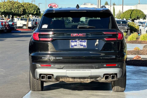 2024 GMC Acadia Elevation