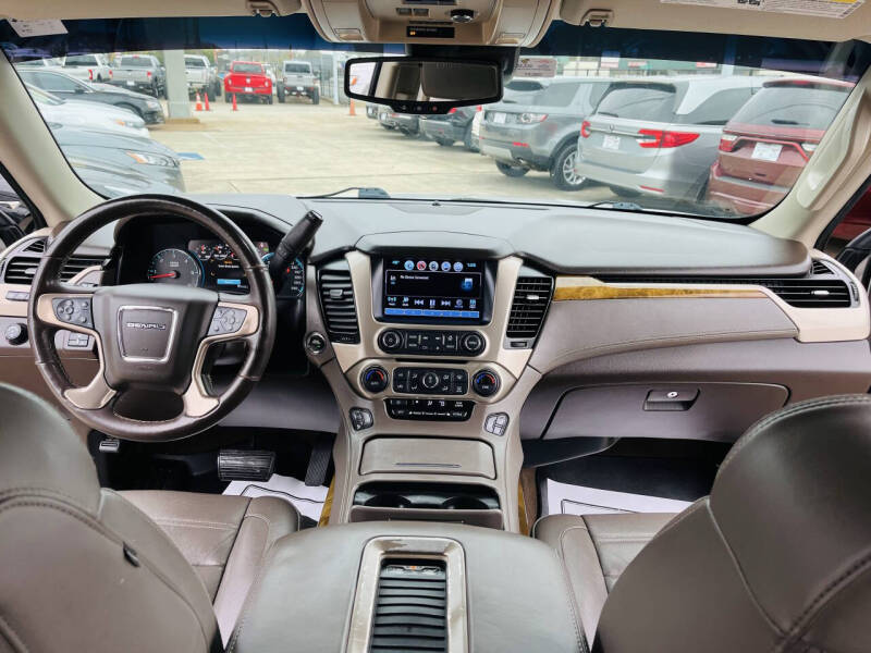 2017 GMC Yukon Denali