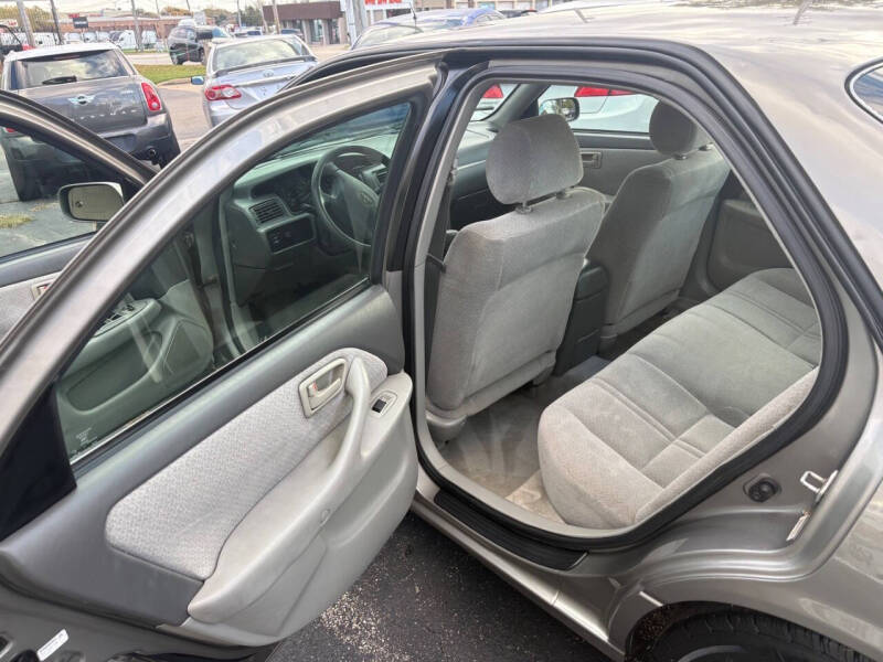 2000 Toyota Camry LE