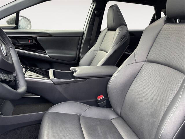 2024 Subaru Solterra Touring