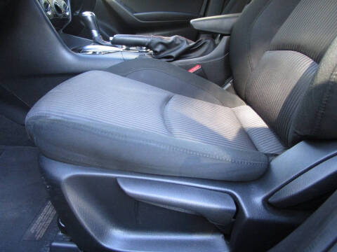 2015 Mazda MAZDA3 i Touring