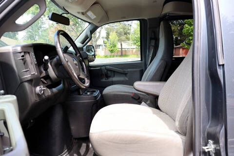 2017 Chevrolet Express 3500