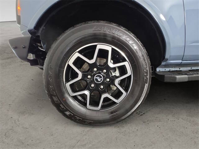 2024 Ford Bronco Outer Banks