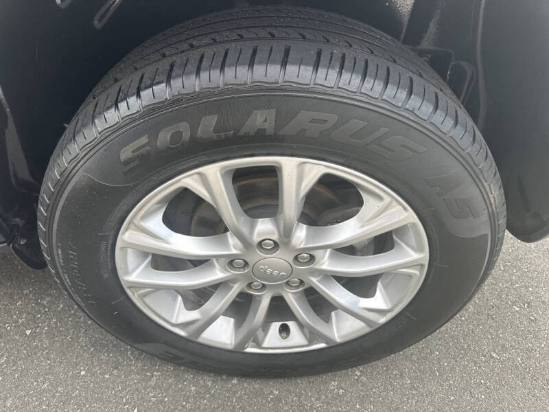 2019 Jeep Cherokee Latitude